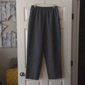 Women’s dress pants by laura Scott